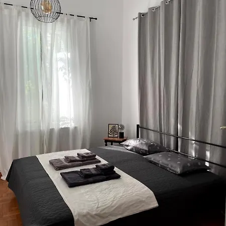 Η Ελπίδα Και Η Γιάννα Ξεκίνησαν Ένα Χώρο Cute Apartment Volos Exterior photo
