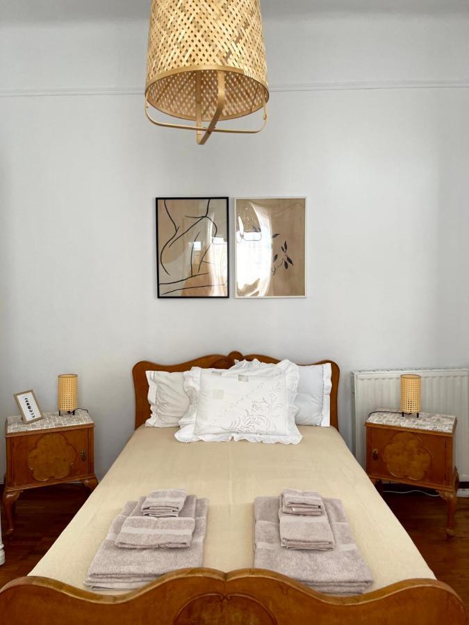 η ελπίδα και η γιάννα ξεκίνησαν ένα χώρο Cute Apartment